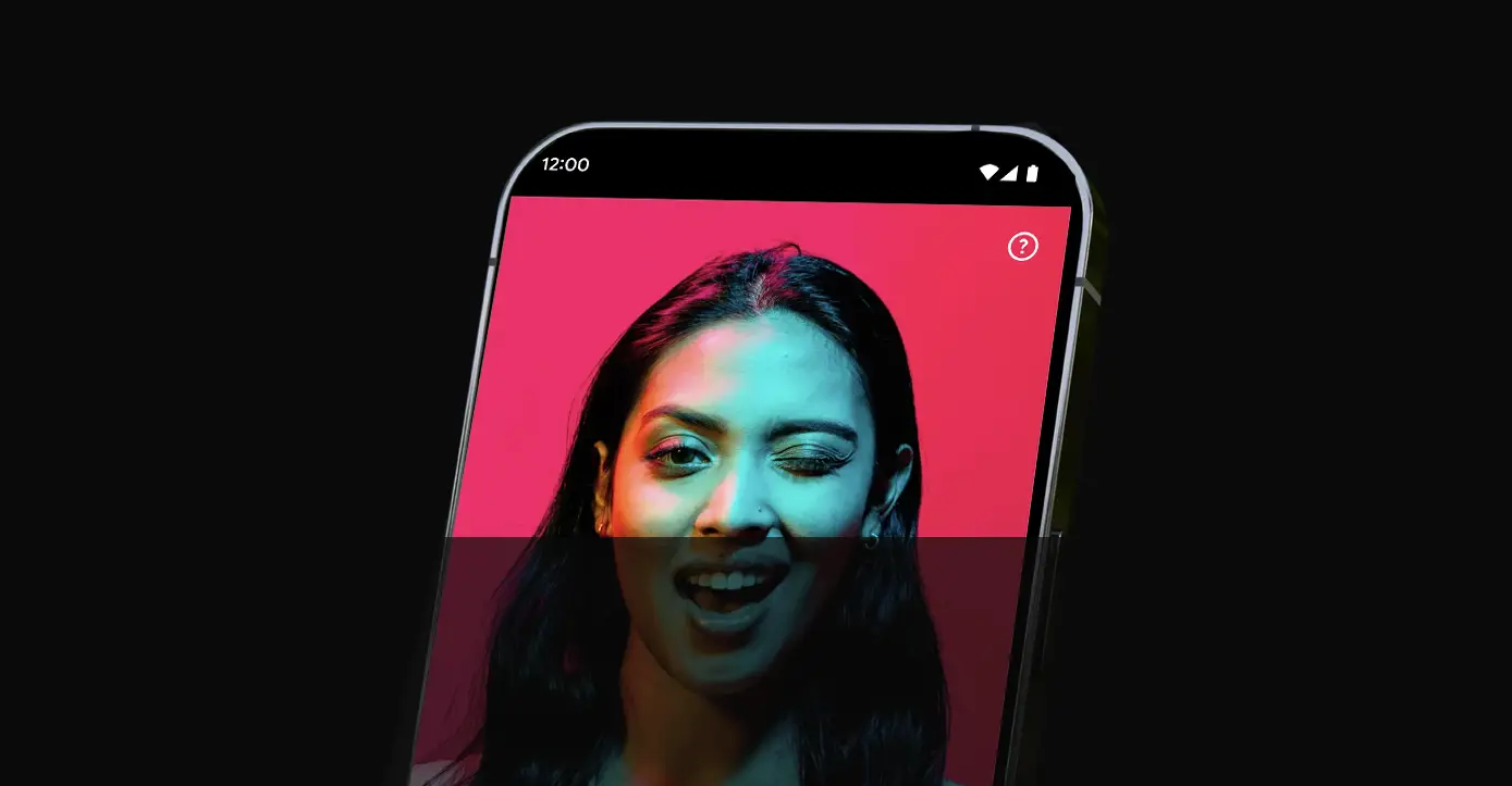 Можно ли просматривать фотографии и голосовые заметки в Tinder?
